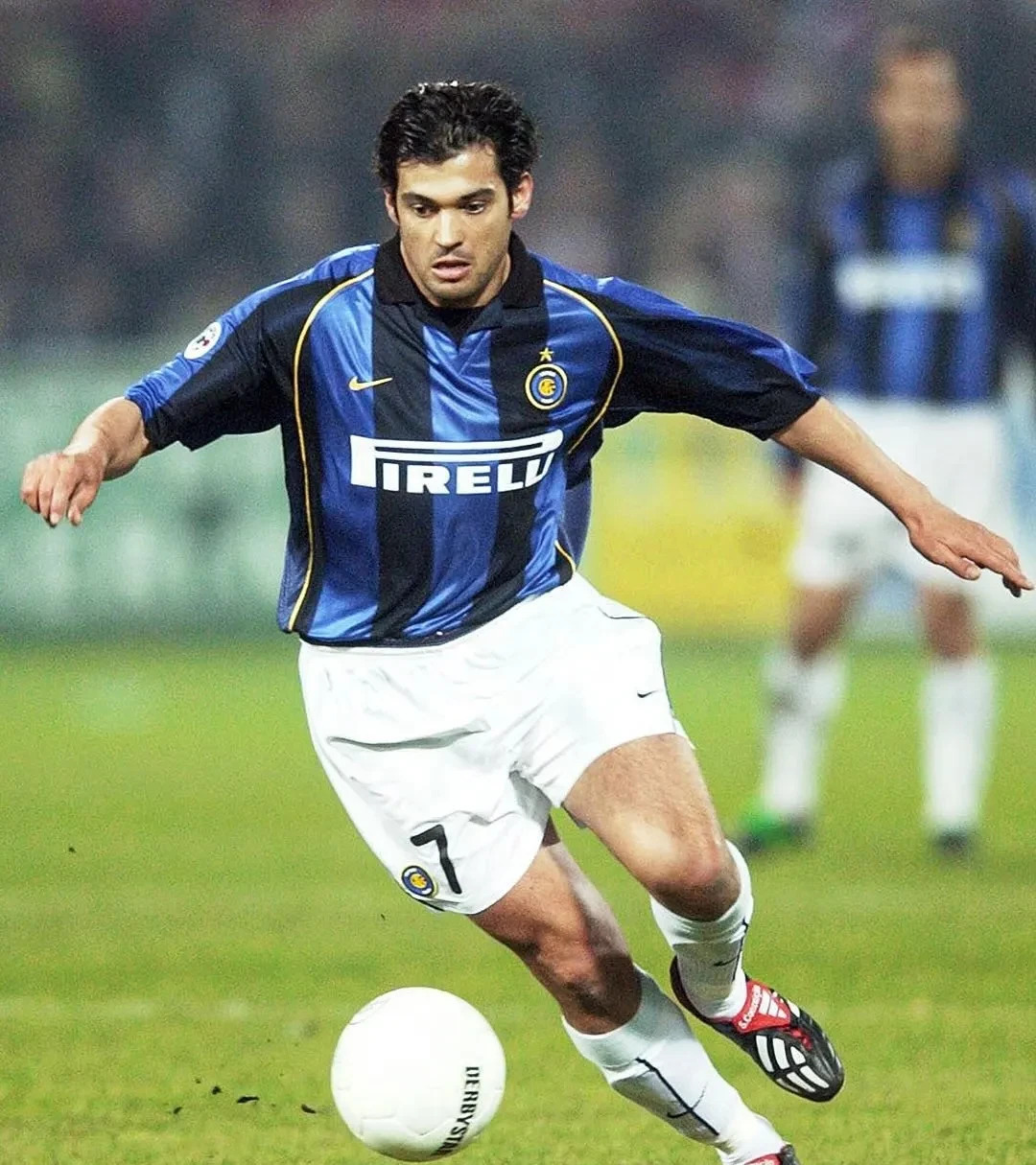 关于转折点!AC米兰状态回暖,社区盾官宣日攻防权衡,态度坚定,团队化学反应显著的信息 关于转折点!AC米兰状态回暖,社区盾官宣日攻防权衡,态度坚定,团队化学反应显著的信息